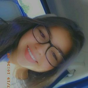 Meet your Posher, Hailey